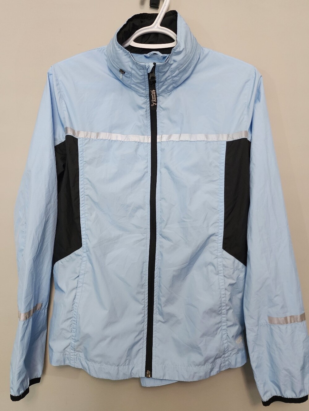 Running Room Fit- Wear Windbreaker Jacket - Performance Shell Size Medium